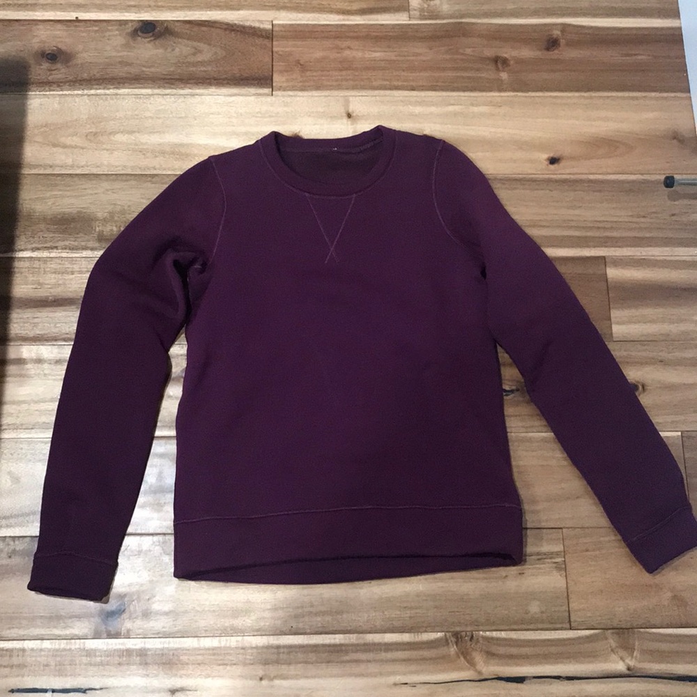 Lululemon sweatshirt